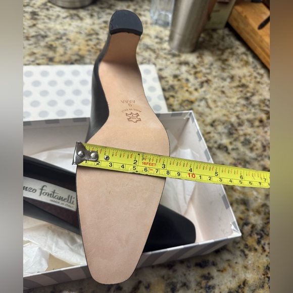 Renzo Fontanelli Black High Heel Leather Pumps, Size 9 AAAA, Made In Italy, EUC. - Picture 9 of 9